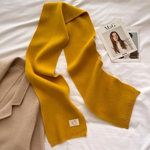 Bufanda Corta de Punto Suave Amarillo