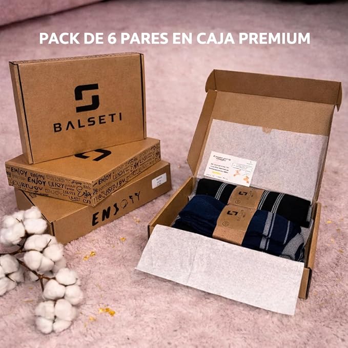 Calcetines media caña formales y básicos de rayas y rombos
