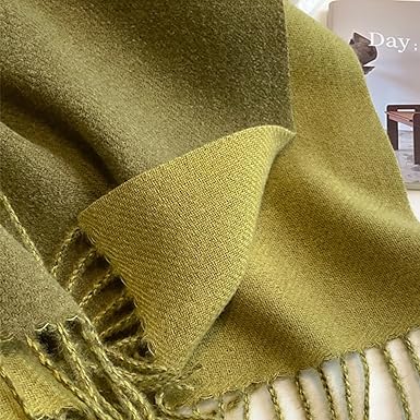 Bufanda Larga para Mujer con Flecos Verde Oliva