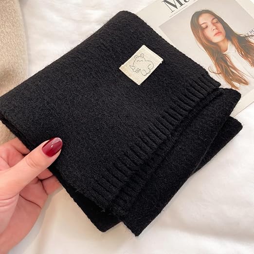 Bufanda Corta de Punto Suave Negro