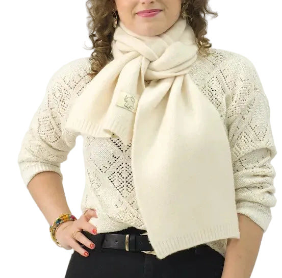 Bufanda Corta de Punto Suave Blanco Roto