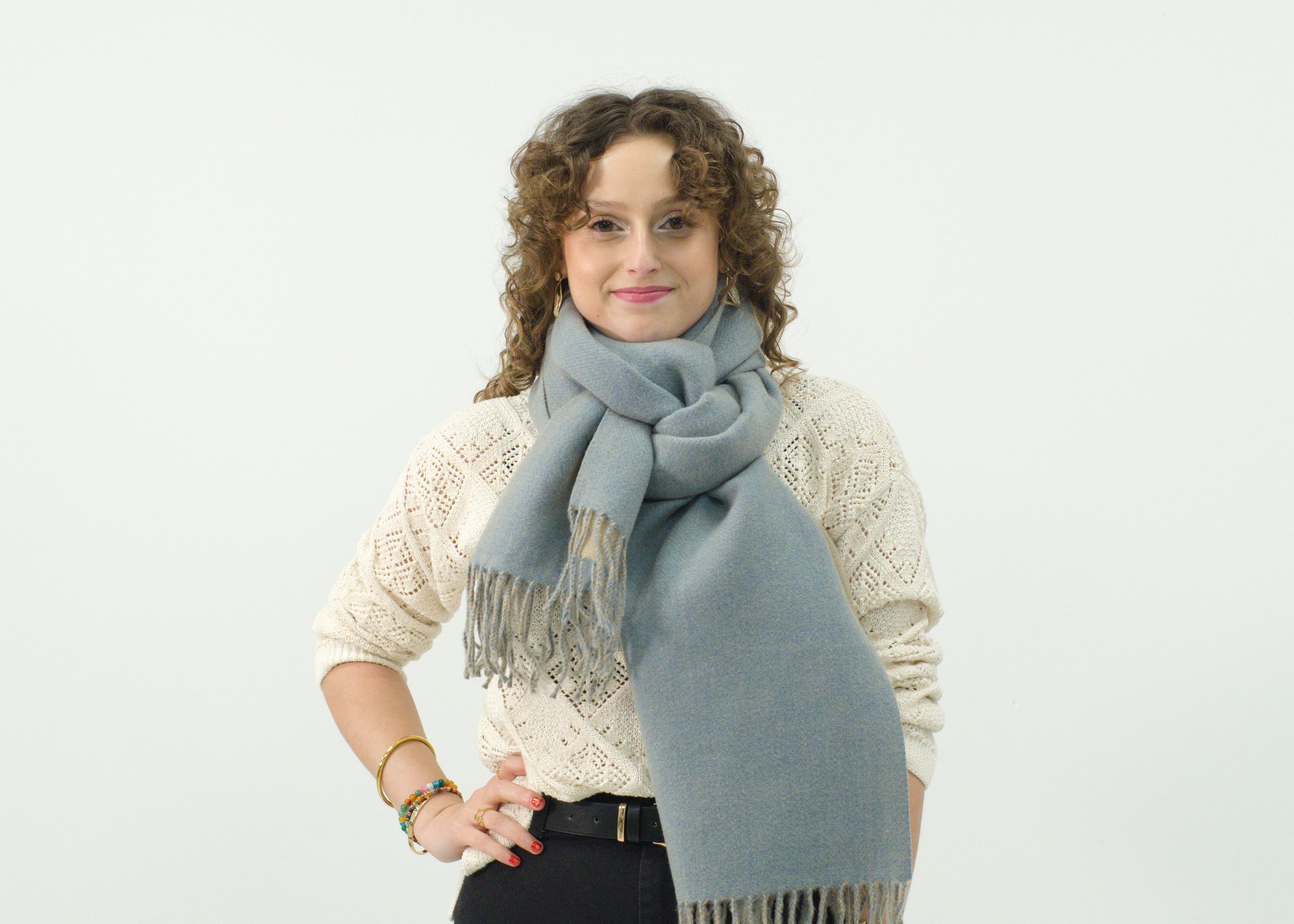 Bufanda larga para mujer con flecos