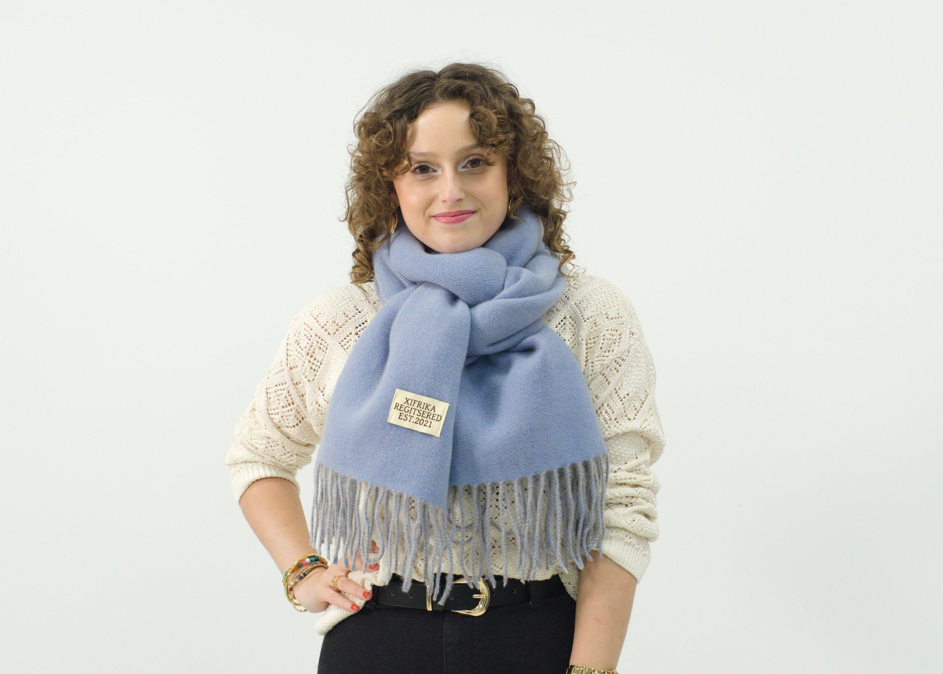 Bufanda larga para mujer con flecos