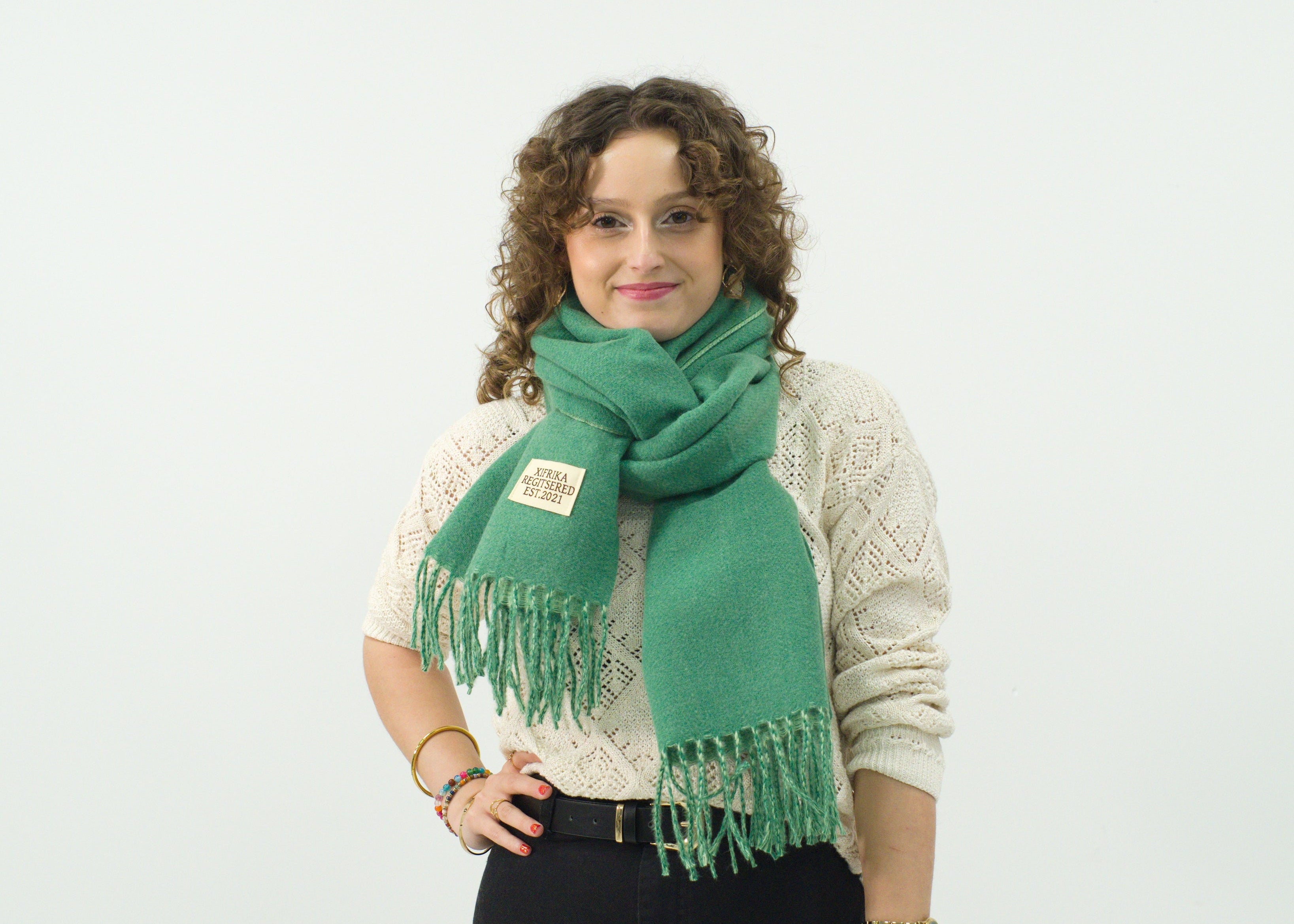 Bufanda larga para mujer con flecos