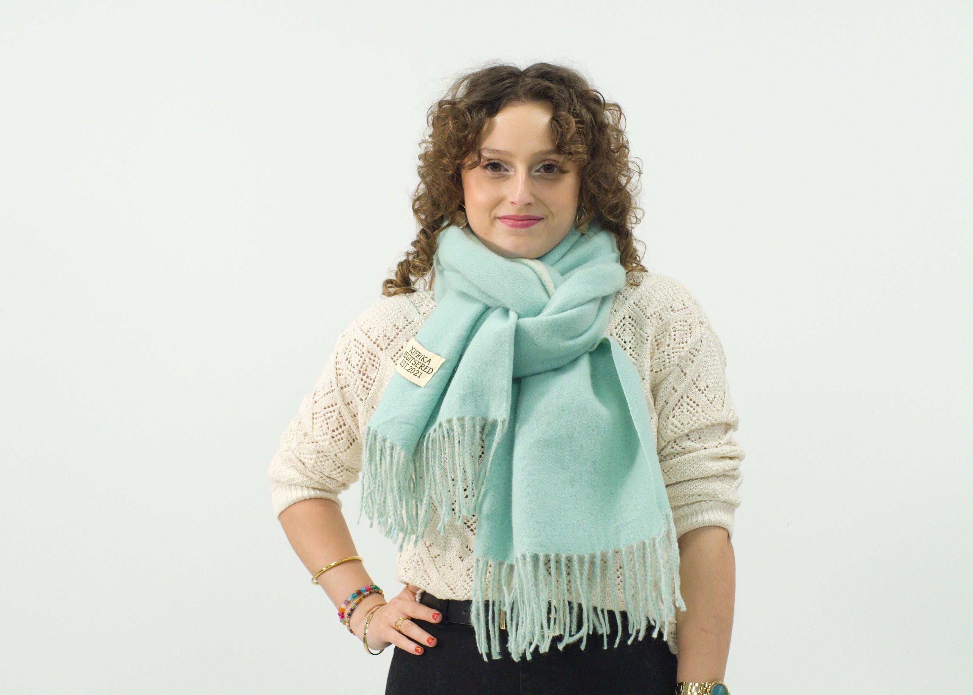 Bufanda larga para mujer con flecos