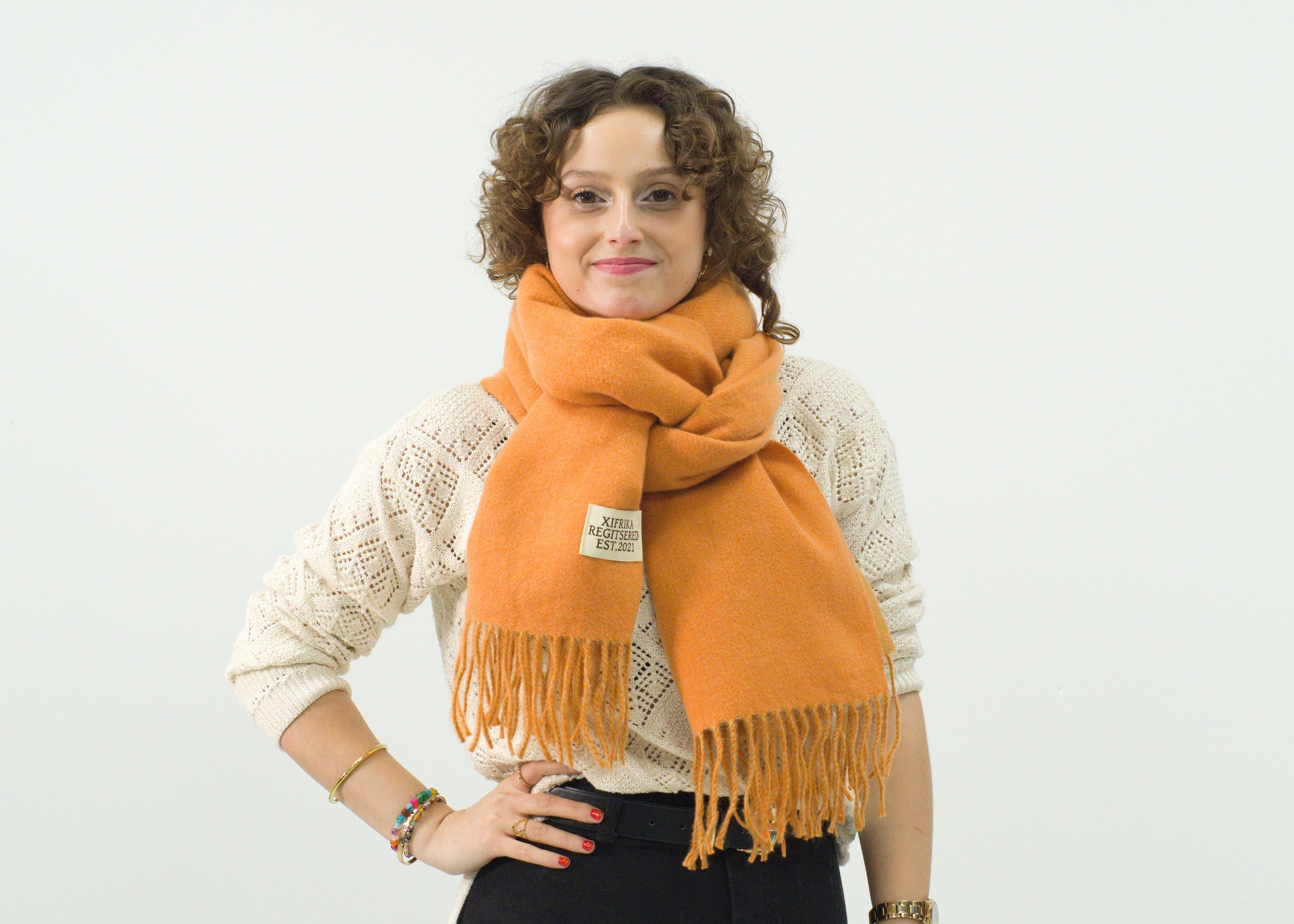 Bufanda larga para mujer con flecos