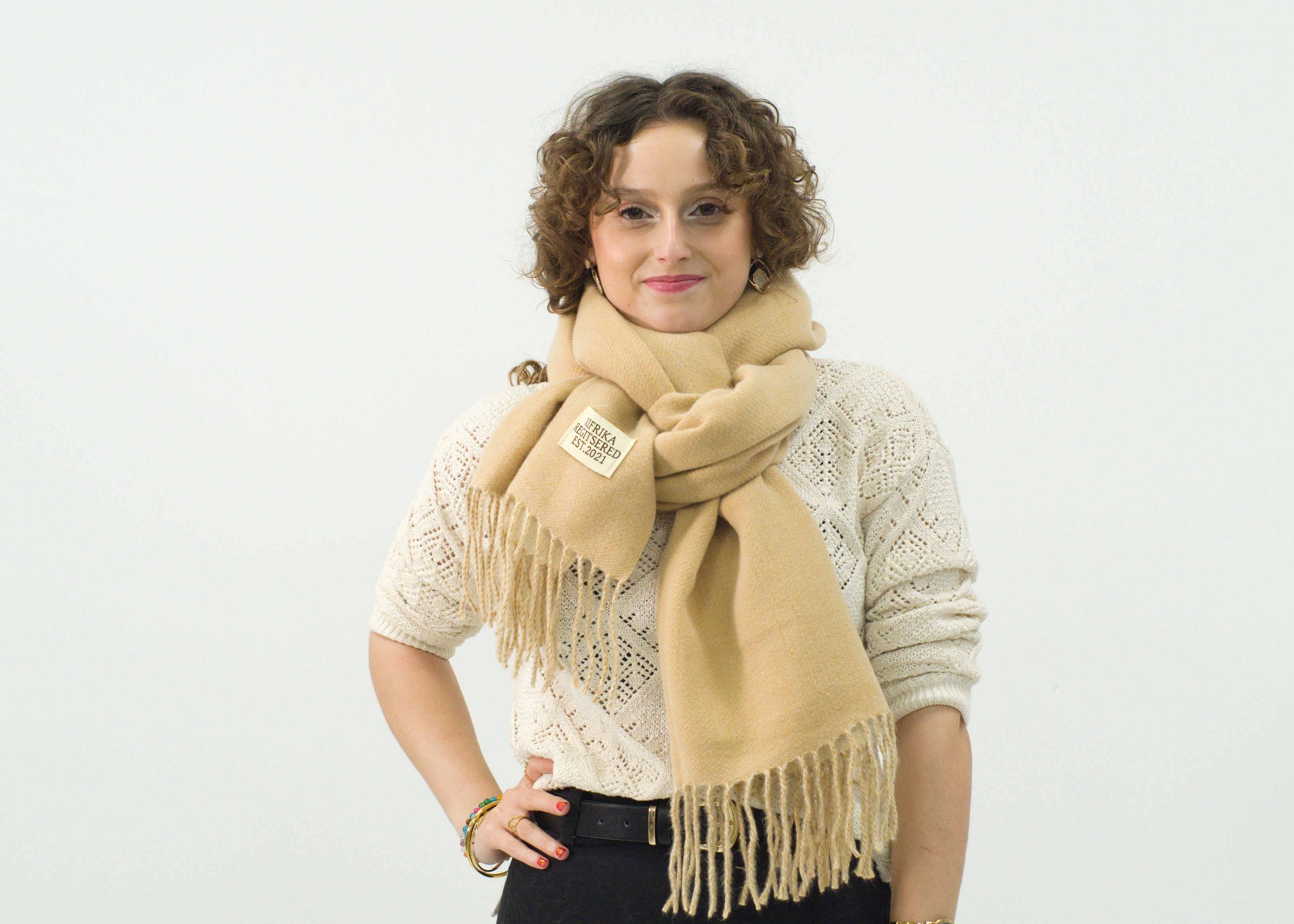 Bufanda larga para mujer con flecos