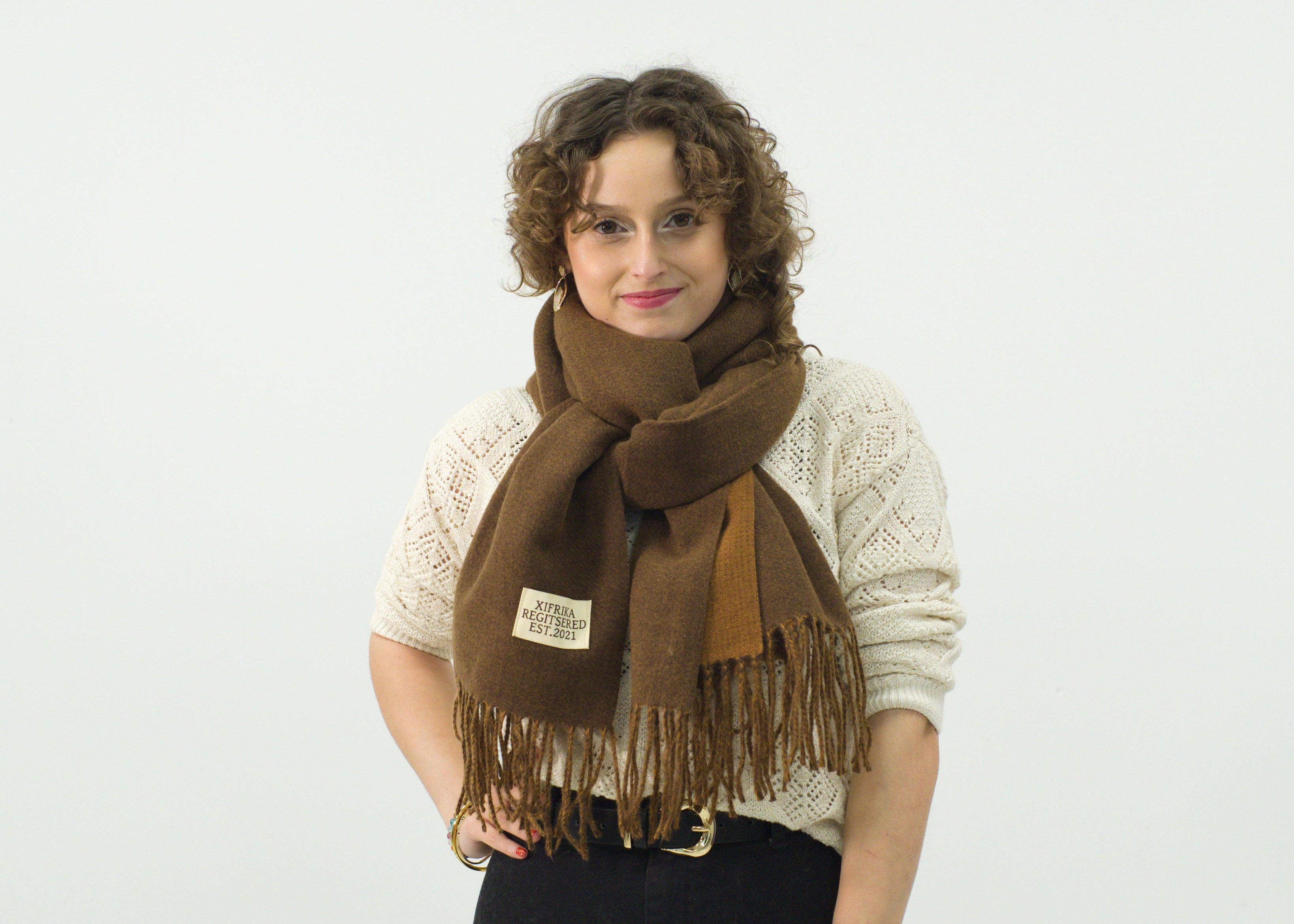 Bufanda larga para mujer con flecos