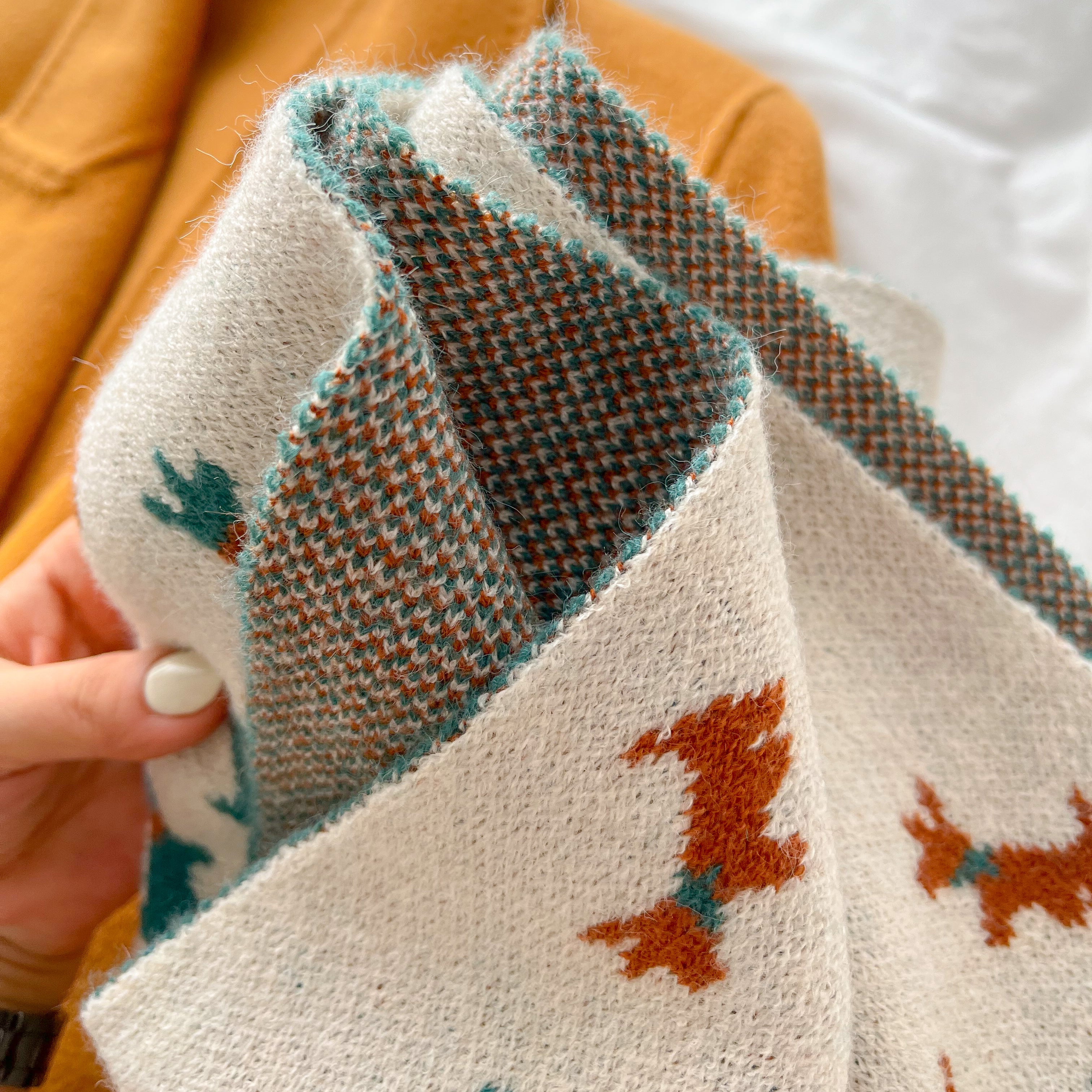 Bufanda calentita de colores con estampado de perritos