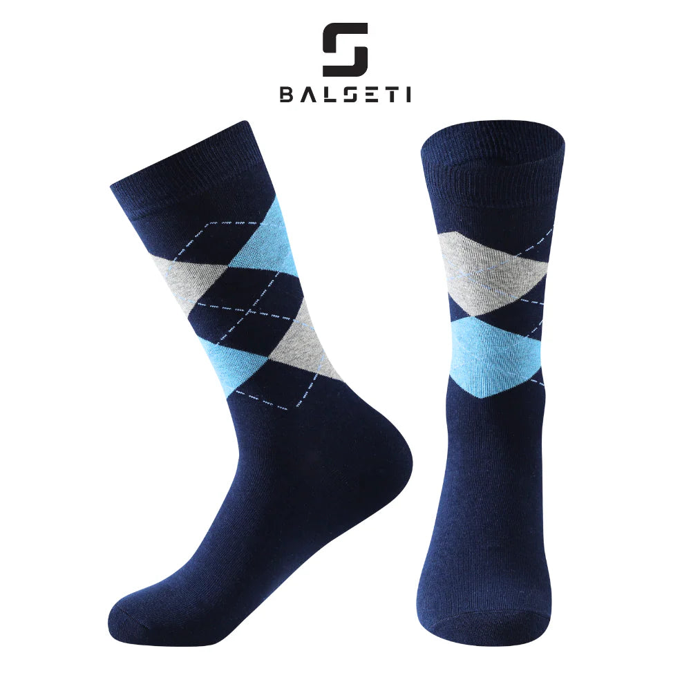 Calcetines media caña formales y básicos de rayas y rombos