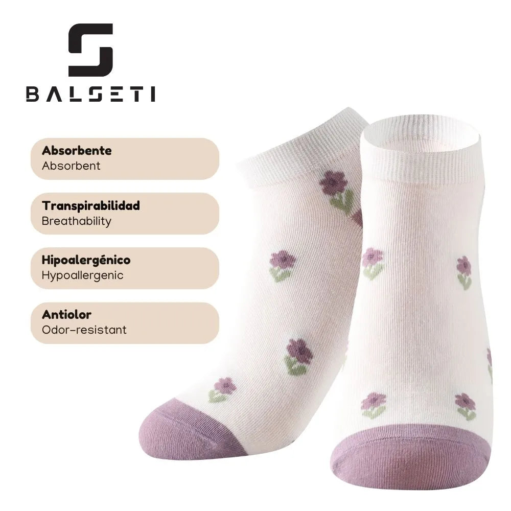 Calcetines tobilleros con dibujos de flores en lila y morado