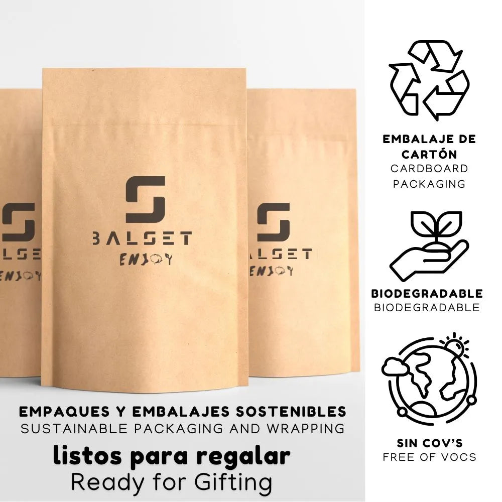 Calcetines tobilleros de gatos con orejitas sobre varios colores