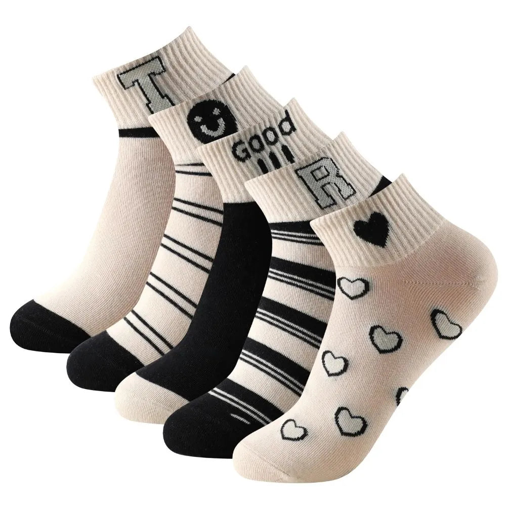 Calcetines tobilleros con rayas y dibujos divertidos