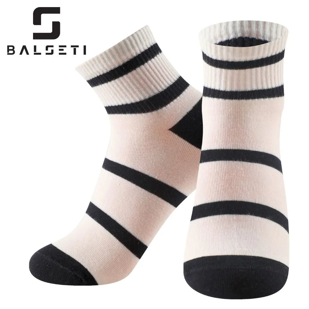 Calcetines tobilleros a rayas blancas y negras con ojitos