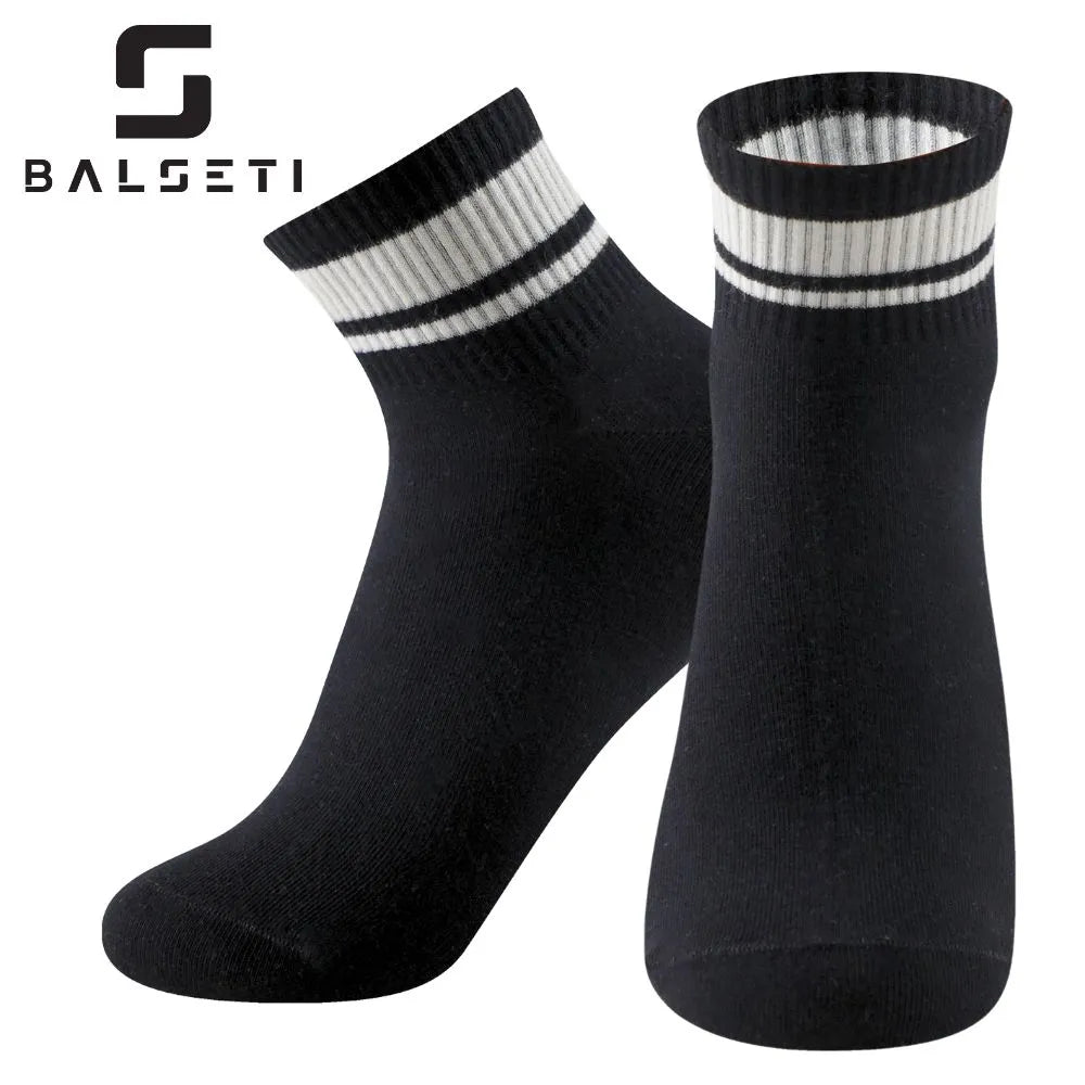 Calcetines tobilleros a rayas blancas y negras con ojitos