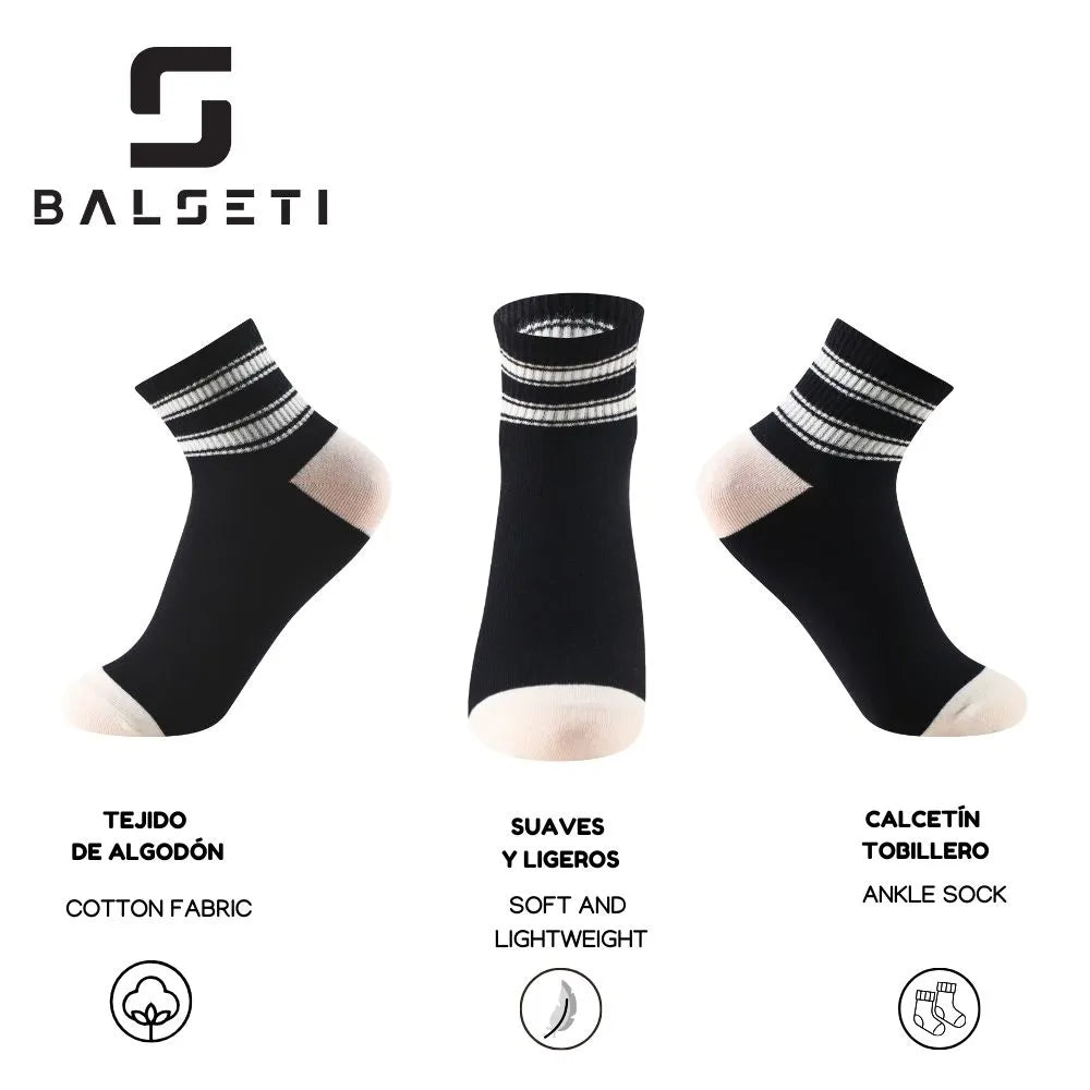 Calcetines tobilleros a rayas blancas y negras con ojitos