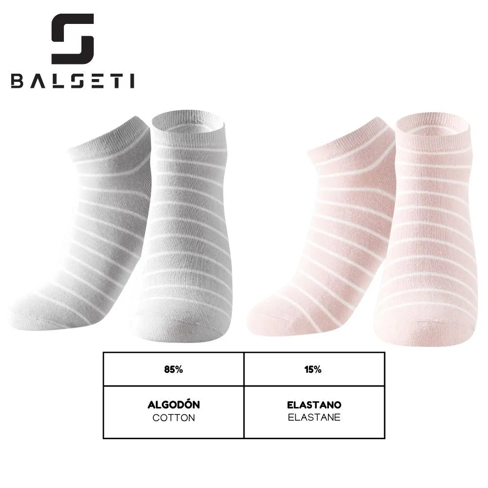 Calcetines tobilleros a rayas sobre varios colores