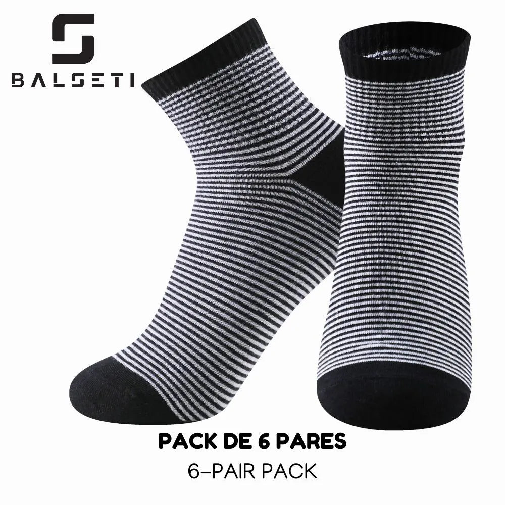 Calcetines tobilleros de rayas y lunares en blanco y negro