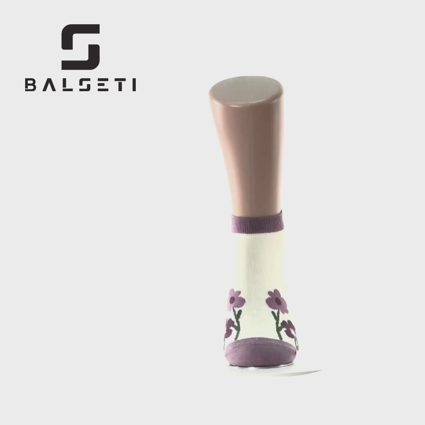 Cargar vídeo: Calcetines tobilleros con dibujos de flores en lila y morado