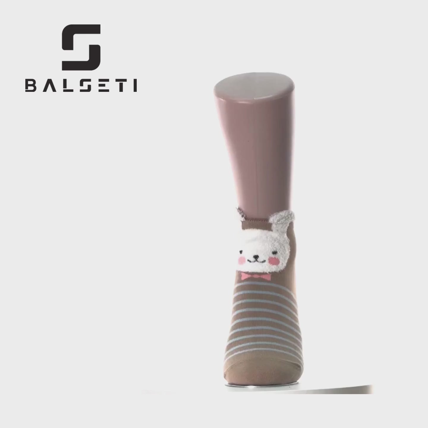 Cargar vídeo: Calcetines tobilleros con estampado de gatitos con rayas y lunares